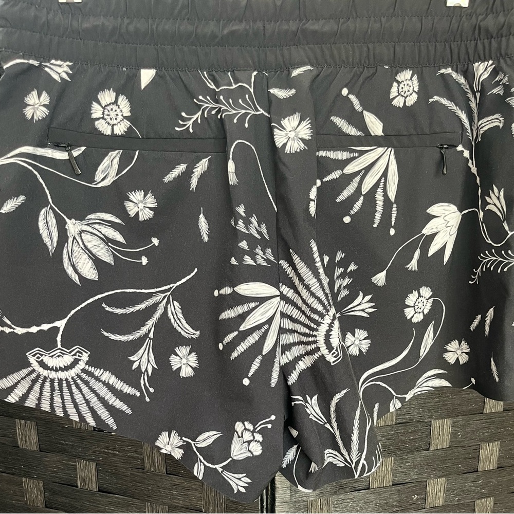 Athleta Floral Print Women's Shorts